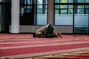 Traveler Safety Dua: Safar Ki Masnoon Dua Guide | مسافر کی سلامتی