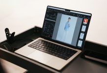 WhatsApp DP Resizer – Resize Photo for DP Without Cropping Computer image editing workspace for online image tools